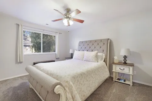 Charming 2-bedroom apartment in peaceful Twin Falls with AC, WiFi