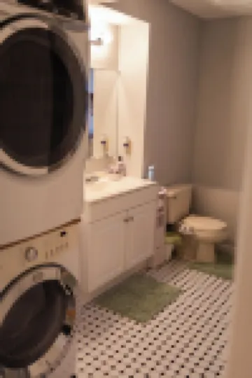 SOFIMA-Cozy and Charming 2-bedroom apartment!