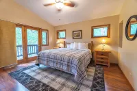 Rocky Creek Lodge, Sleeps 30, Gatherings Welcome