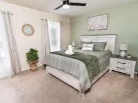 Spacious 4-bedroom house in charming Pocono Mountains WiFi, AC, Golf, Game room