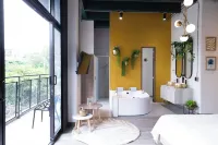 Royal Living Poblado Hotels near Parroquia de San Jose de El Poblado