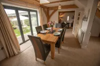 뉴클로스 팜 - 디 올드 반