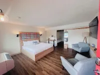 เอ็กซ์พลอเรอร์ เรสท์ แอนด์ เรคเรี้ยชั่น