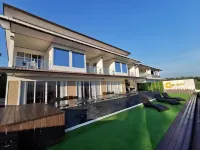 C View Home - 2-Star