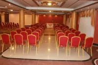 Golden Palace Hotel