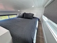 Stargazer Loft, Hot Tub, Pool, King Bed, Views, and Easy Access to Sedona!
