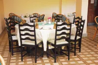 Wigot Gardens Hotel