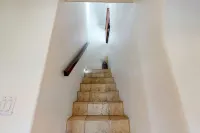 Casa Vista! Stunning Direct Hollywood Sign Views!!