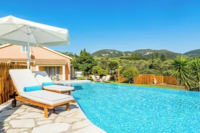 Villa Secret Paradise Отели рядом с достопримечательностью «Палеокастрица»