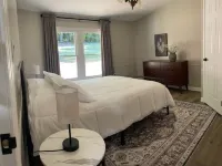 Lovely private 3 bedroom house nestled in the Hiram countryside.