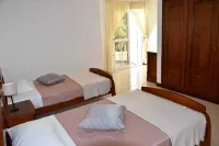 Mansion Almond - Sea, sun and a charming refuge! Hotels in Paul Do Mar
