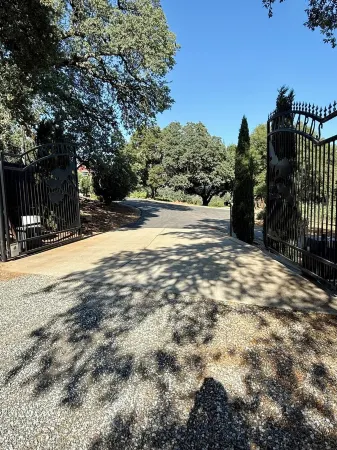A Vineyard TinyHome Escape