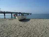 sunny 2 rooms apartment with balcony and a view to the Salzhaff