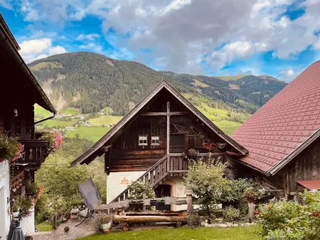 Old farmhouse on 1100 m altitude between the Katsch Mountain & Millstätter Lake