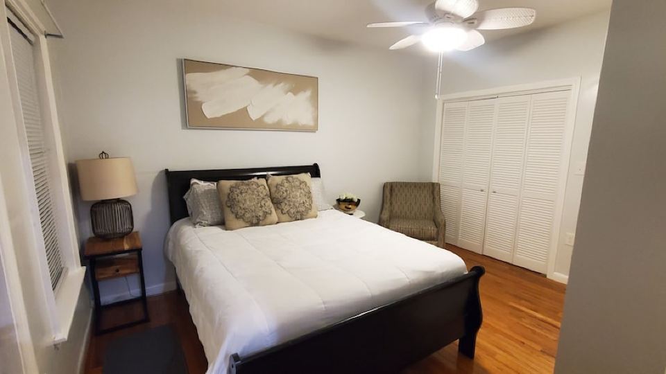Cozy 3bdr Free parking/Wifi, 5 min to Encore Close to Boston,Cambridge ,Salem