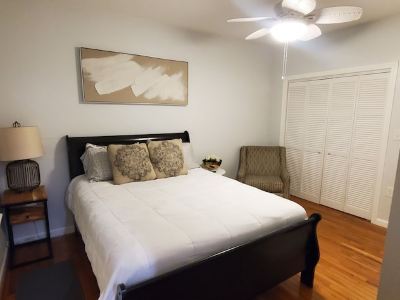 Cozy 3bdr Free parking/Wifi, 5 min to Encore Close to Boston,Cambridge ,Salem