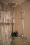 Cozy Modern Condo near Clark Airport