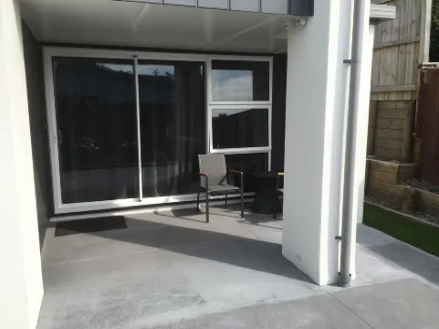 Executive Studio Retreat – 400m to the Beach Отели рядом с Аэропорт Торанга