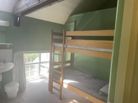 Sleeps 22 - 5 min to local pub, 15 mins from the beach Отели рядом с достопримечательностью «Зоопарк Фоли Фарм Адвенчер Парк энд»