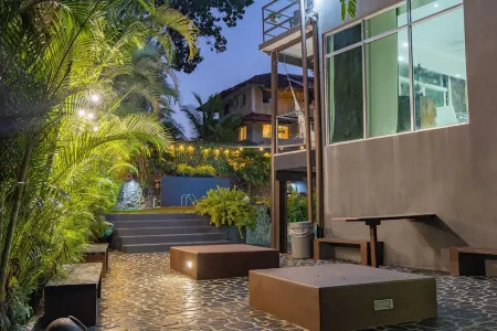 Private Vacation Home: Pool, BBQ and more Отели рядом с достопримечательностью «Punta Culebra Nature Center»