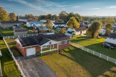 NEW*Villa*FirePit+ BBQ+ MassageChair+NewRiverGorge  호텔