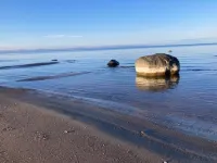 Lakefront Home - Double Lot on Beautiful Sandy Beach Hotels in Tiny