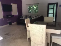 Amazing Heated Jacuzzi, Private Pool, 2 Bed/Bath, AC in Everyroom!!!!