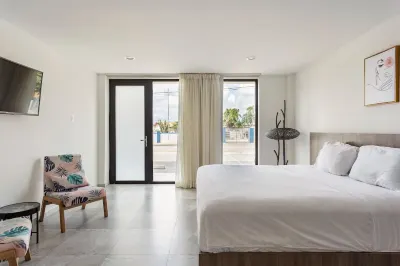 Rooftop Pool w/Lounge Area-Studio Sleeps 2 #U3