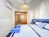 Casa da Baleia T1 Located on the Seafront Overlooking the Fishing Port
