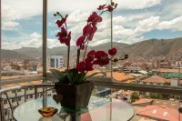 APARTAMENTO PENTHOUSE  DE 350 M2, CON VISTA PANORAMICA DE LA CIUDAD.
