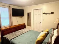 Only 5 minute walk to Downtown and attractions! Explore Alaska