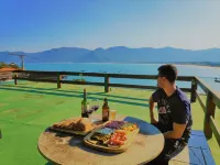Now Renting on Pantando do Sul Beach Hotels in Pântano do Sul