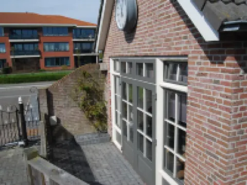Detached holiday home in Westkapelle for 4 people. Hotels in Westkapelle