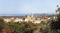 Town house, between sea and mountains, with spa