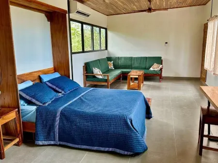 Big Views, Pool, Extremely Private 4-Bdrm Home