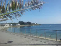 APARTMENT T3 Small sea view 150 meters from the beach. Hotels in Benodet