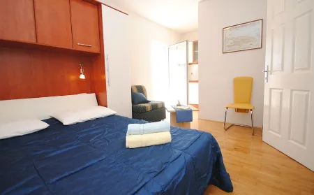 Designer Apartment 10 meters from the sea Отели рядом с достопримечательностью «Church of St. Charles Borromeo»