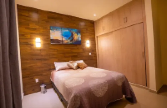 Luxury Apartment with Poll