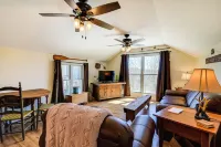 Cozy Lewisburg Getaway w/ Deck + Lake Access! - Apartments