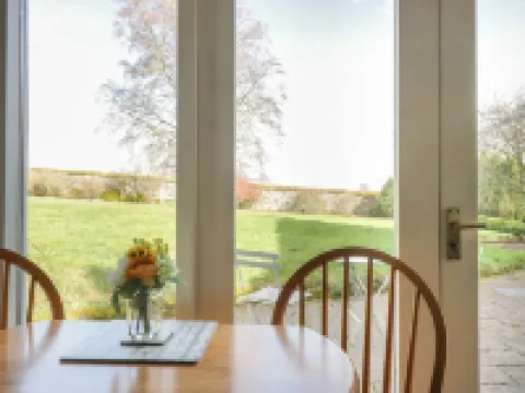 Sweetpea Cottage Hotels in Biggar