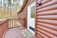 Fire Pit: Family-friendly Cabin in Gillett! - WiFi