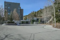 Saints John 2547 by SummitCove Lodging Hotels in North Keystone