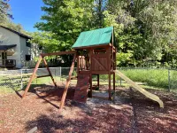 貝特西河畔度假村 本佐尼亞酒店