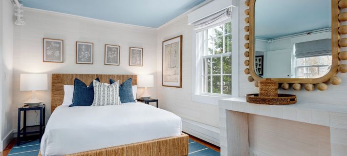 Anchor Inn Hotels in Nantucket