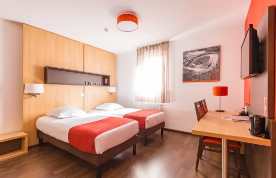 普利羅吉斯卡雷德宮殿公寓酒店