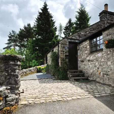 Tipsy Gin Cottage