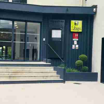La Chartreuse Logis Hotel Restaurant Hotel Exterior
