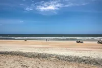 Surfside Oceanfront Cottage w/ Beach Access! - Beach
