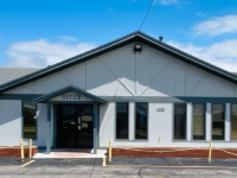 Wilshire Inn Hotels in Cushing