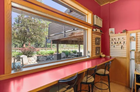 Mt Gardner Inn Отели рядом с достопримечательностью «Methow River»